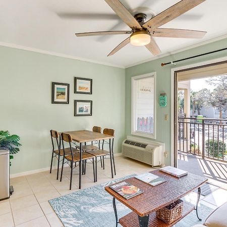 Coastal Condo With Pool And Direct Beach Access! ヒルトンヘッドアイランド エクステリア 写真