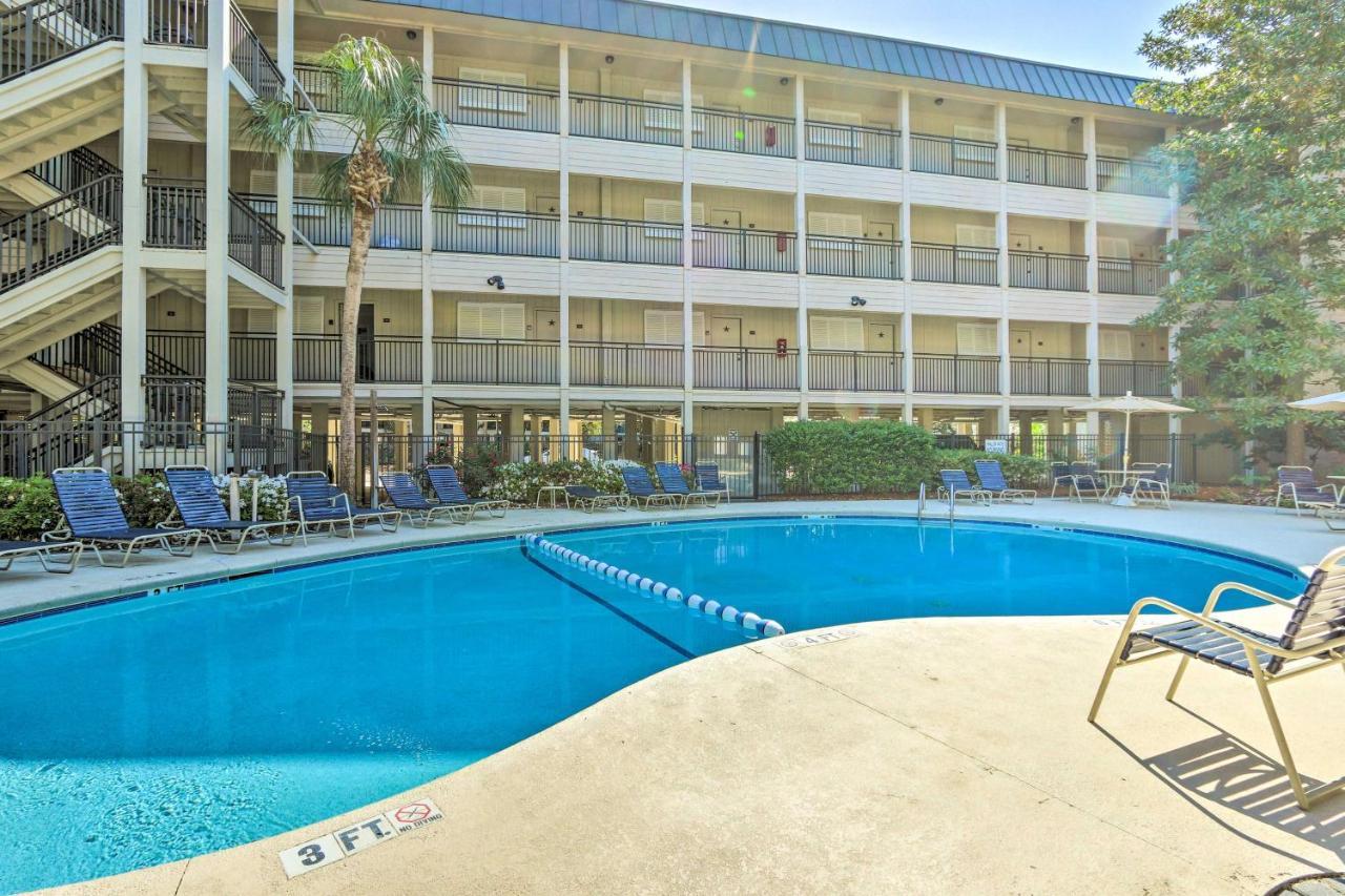 Coastal Condo With Pool And Direct Beach Access! ヒルトンヘッドアイランド エクステリア 写真