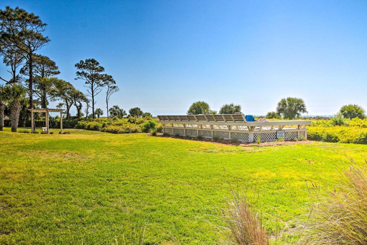 Coastal Condo With Pool And Direct Beach Access! ヒルトンヘッドアイランド エクステリア 写真