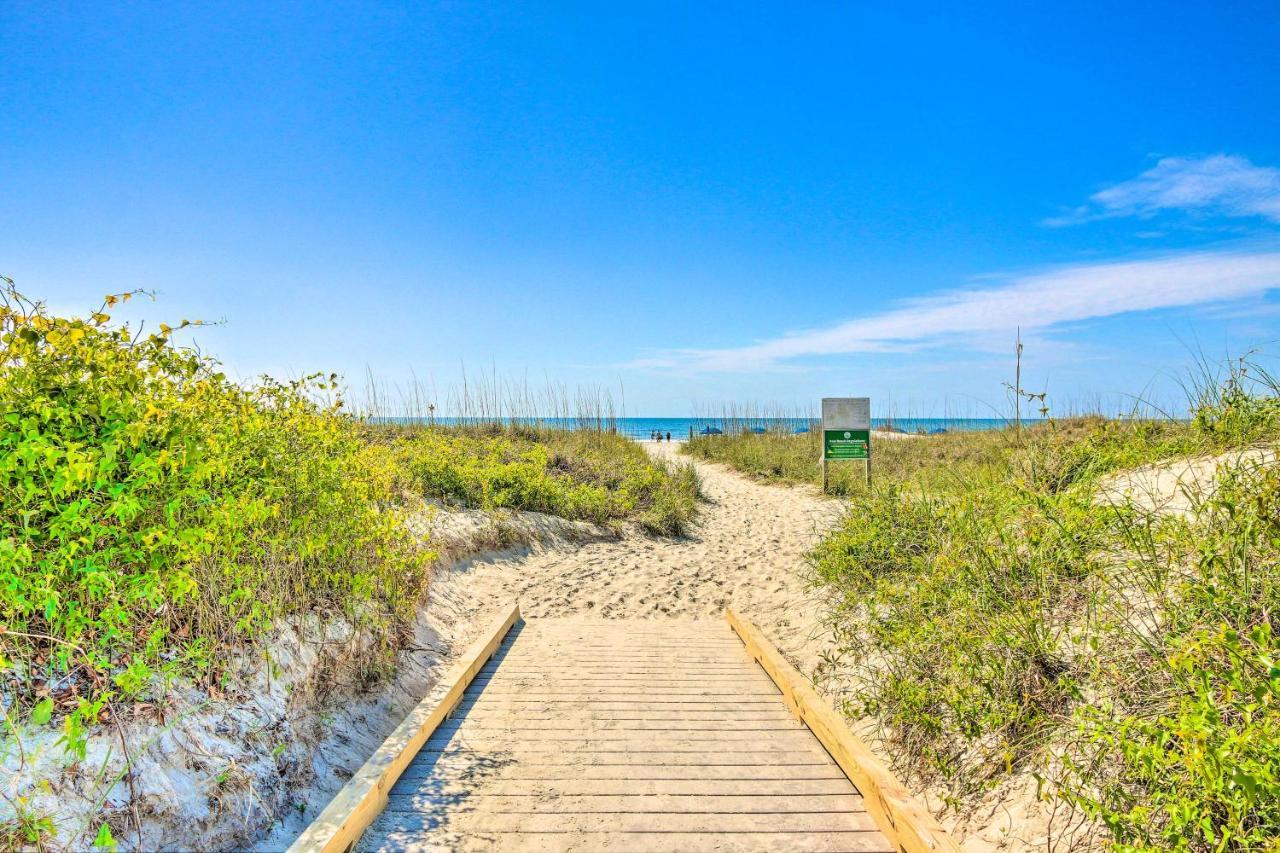 Coastal Condo With Pool And Direct Beach Access! ヒルトンヘッドアイランド エクステリア 写真