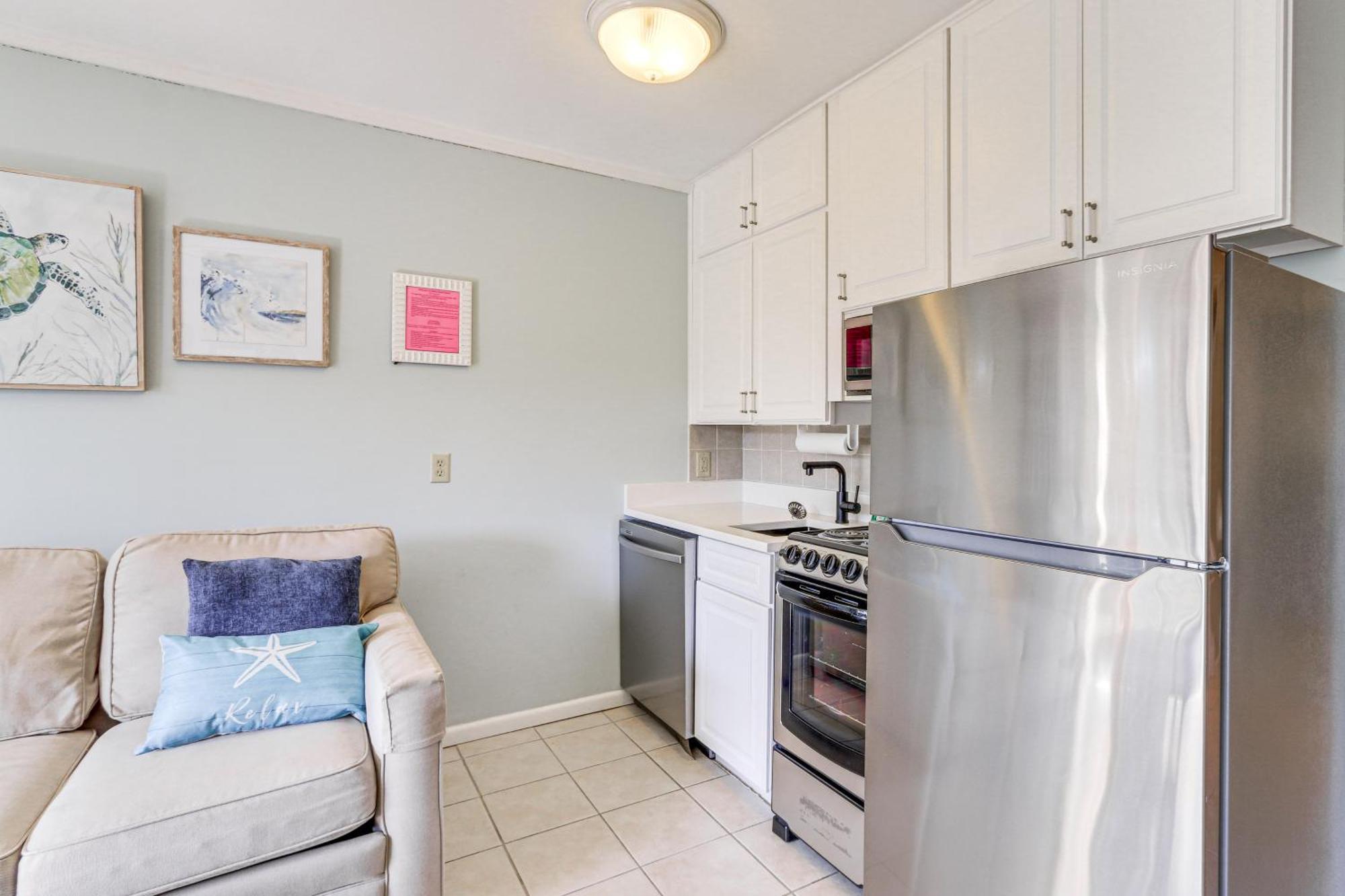 Coastal Condo With Pool And Direct Beach Access! ヒルトンヘッドアイランド エクステリア 写真