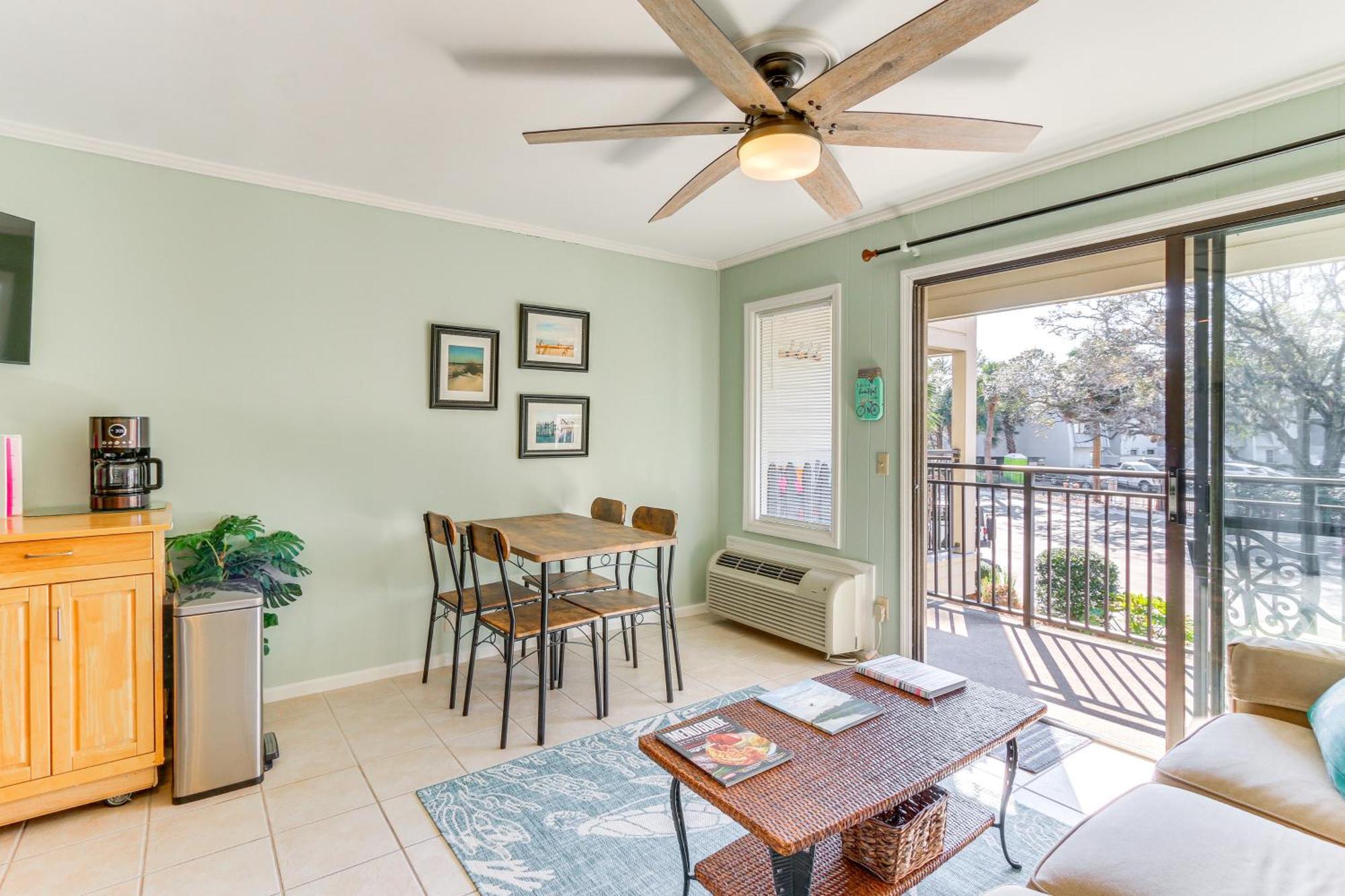 Coastal Condo With Pool And Direct Beach Access! ヒルトンヘッドアイランド エクステリア 写真