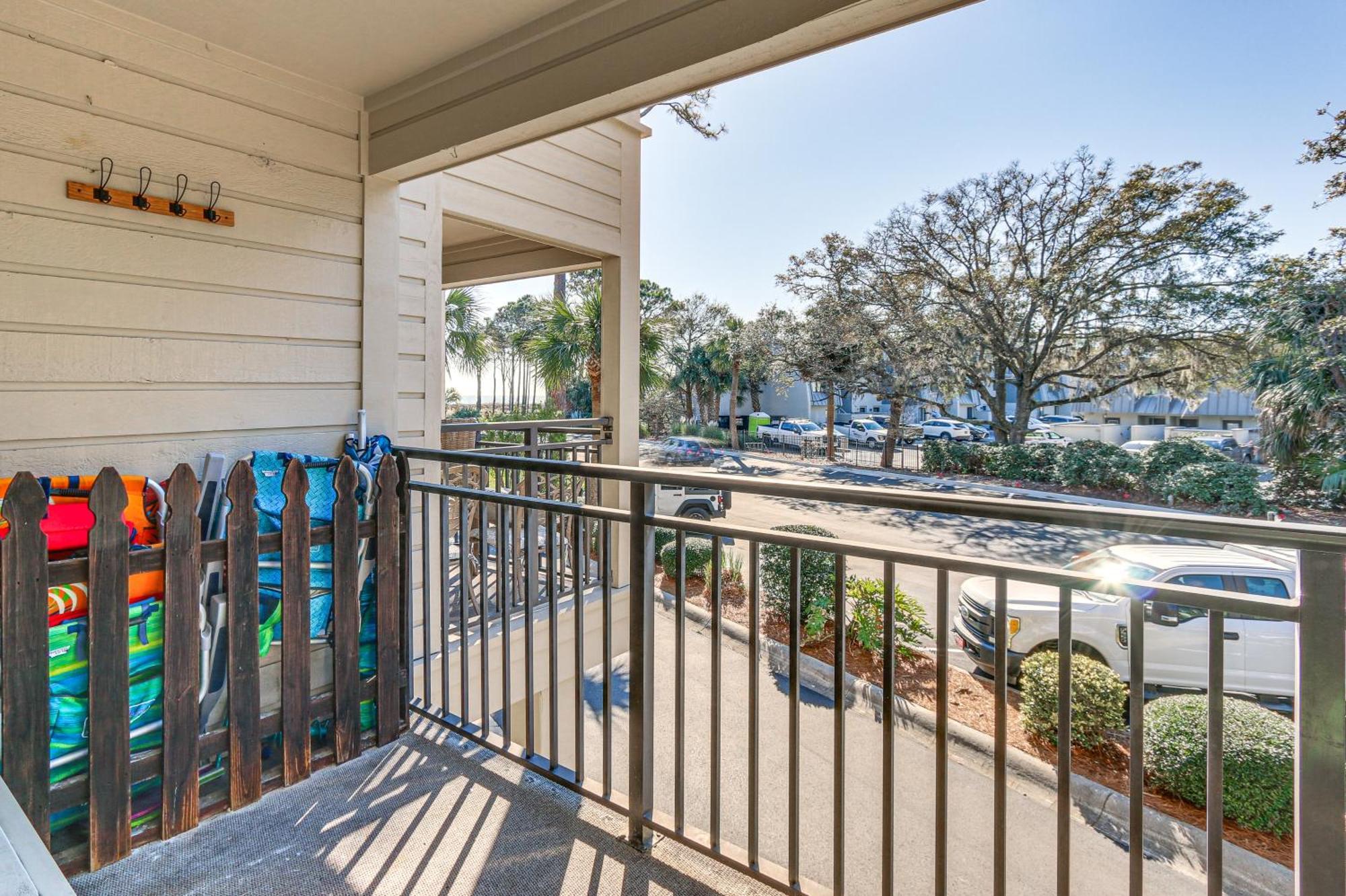 Coastal Condo With Pool And Direct Beach Access! ヒルトンヘッドアイランド エクステリア 写真