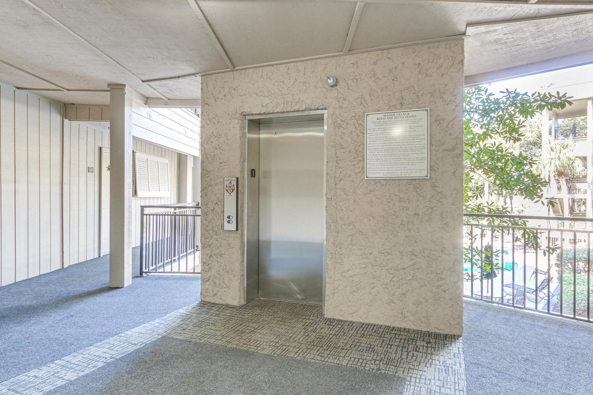 Coastal Condo With Pool And Direct Beach Access! ヒルトンヘッドアイランド エクステリア 写真