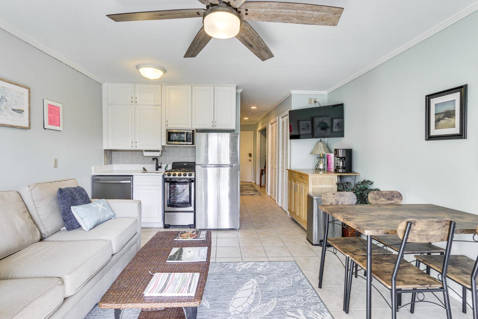 Coastal Condo With Pool And Direct Beach Access! ヒルトンヘッドアイランド エクステリア 写真